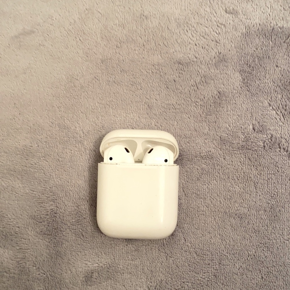 Apple air pods